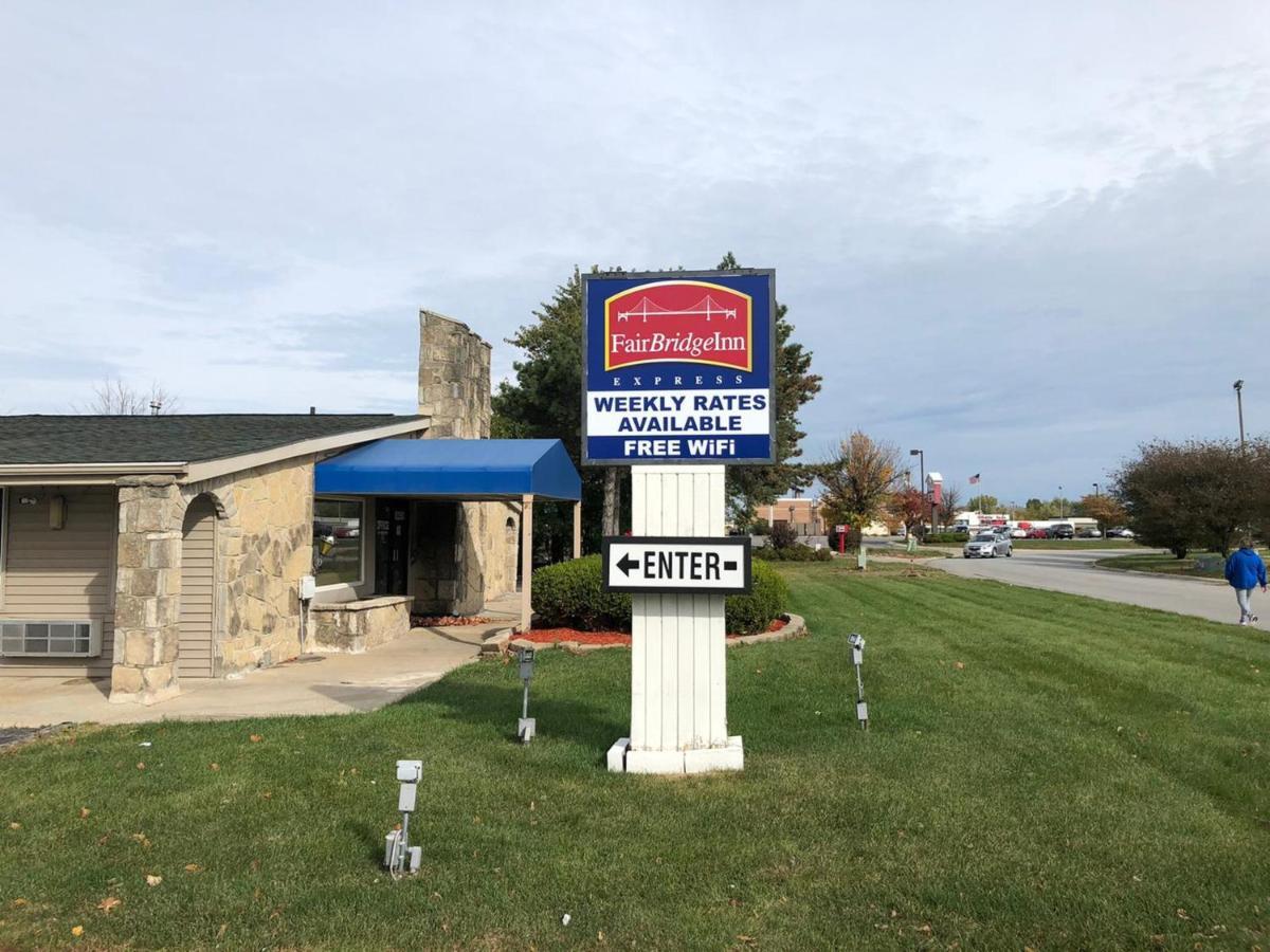 Fairbridge Inn Express Merrillville Bagian luar foto